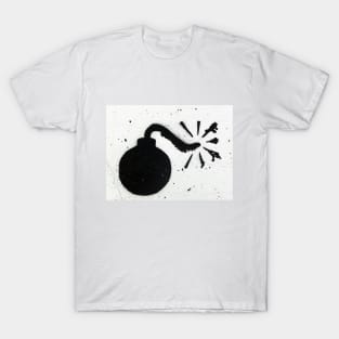 bomb war T-Shirt